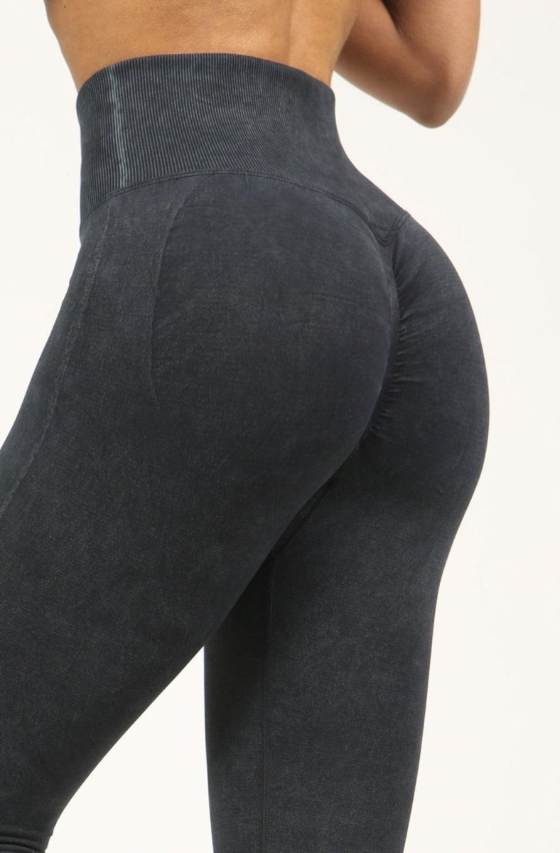 black-leggings-gym-leggings