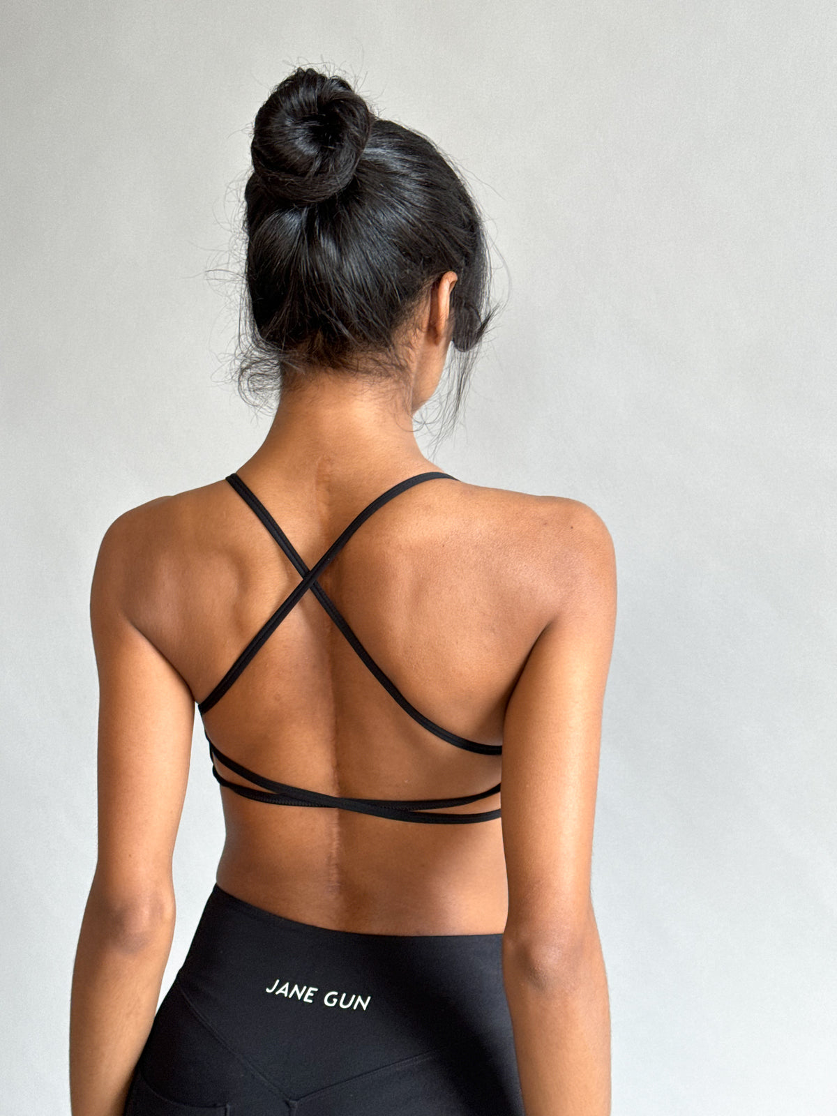 Cross Back Sports Bra - Black