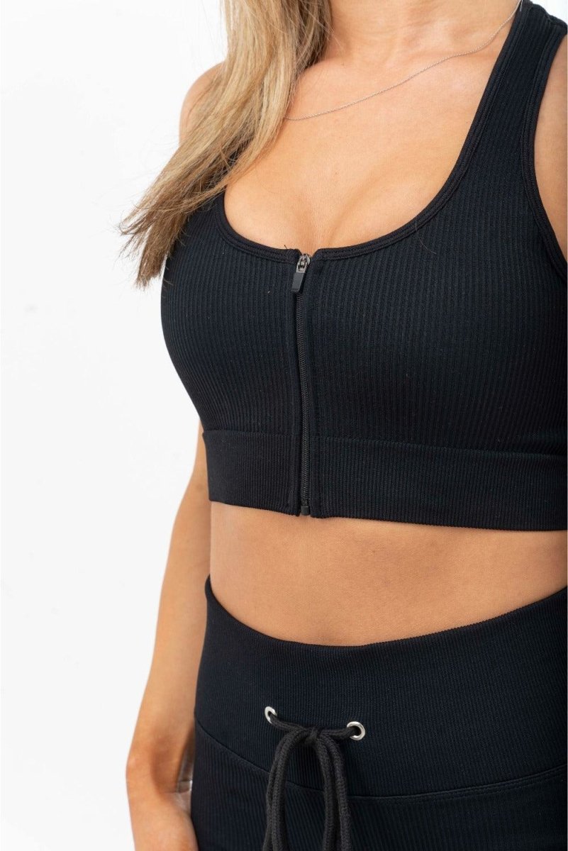 black-sports-bra-uk