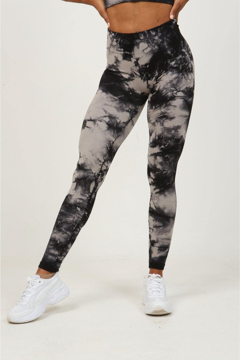 tie-dye-leggings